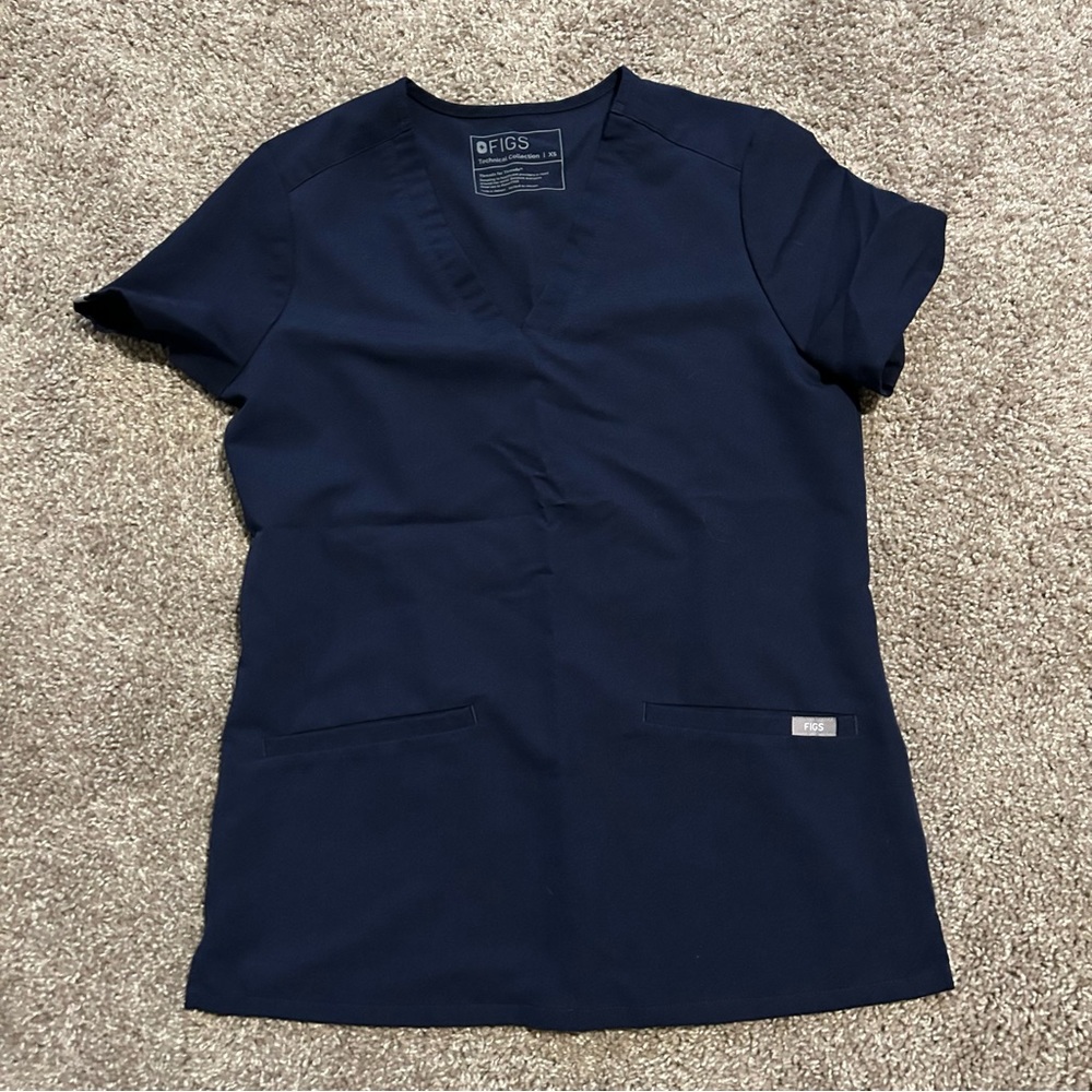 Figs Casma Three-Pocket Scrub Top